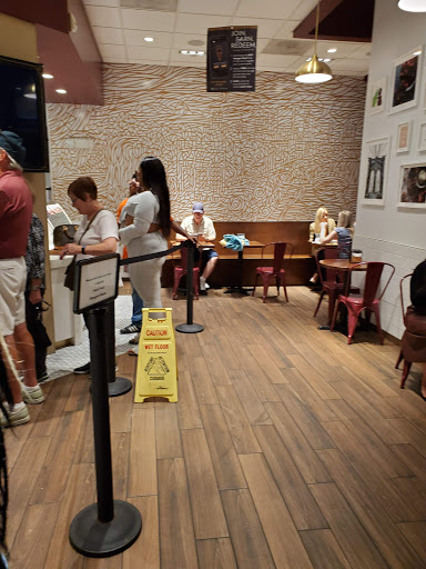 Ice Cream Shop «Häagen-Dazs», reviews and photos, 685 S President St, Baltimore, MD 21202, USA