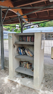 Boite à livres à Apprieu
