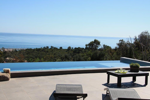 Agence de location immobilière Location Villa En Corse Avec Piscine Sari-Solenzara