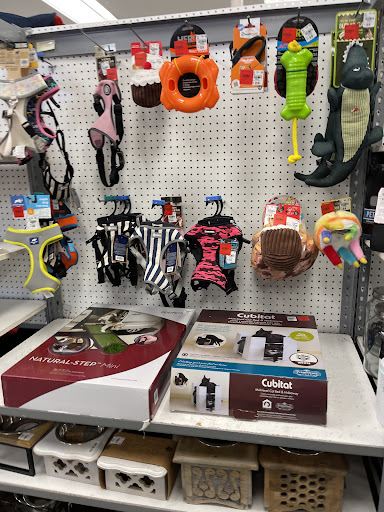 Home Goods Store «Tuesday Morning», reviews and photos, 719 Sleater Kinney Rd SE, Lacey, WA 98503, USA