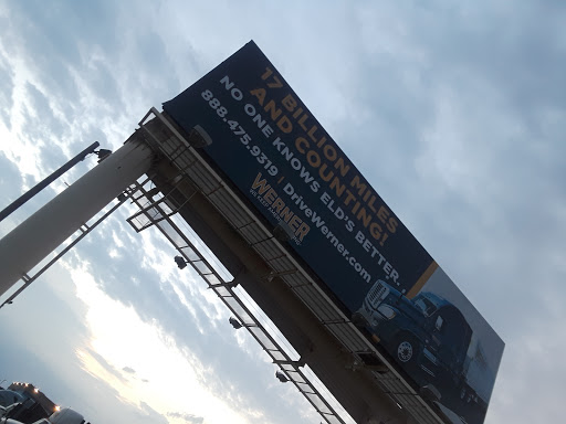 Trucking Company «Werner Enterprises, Inc.», reviews and photos, 8701 Peterbilt Ave, Dallas, TX 75241, USA