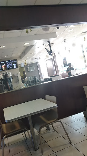 Shopping Mall «Woodforest Shopping Center», reviews and photos, 443 Uvalde Rd, Houston, TX 77015, USA