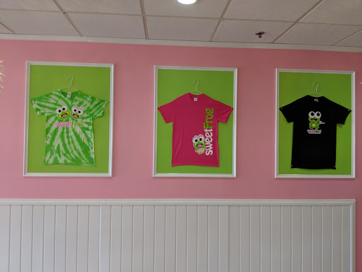Frozen Yogurt Shop «sweetFrog», reviews and photos, 34 Shunpike Rd #28, Cromwell, CT 06416, USA