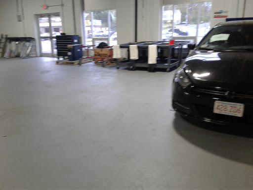 Auto Body Shop «D&H Collision Center», reviews and photos, 1783 Elmwood Ave, Warwick, RI 02888, USA