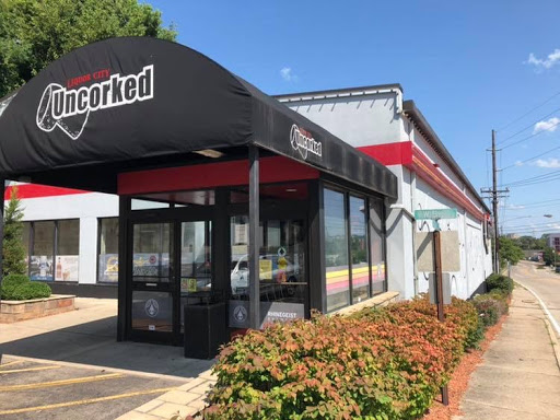 Liquor Store «Liquor City Uncorked», reviews and photos, 501 Crescent Ave, Covington, KY 41011, USA