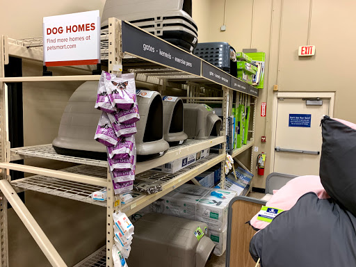 Pet Supply Store «PetSmart», reviews and photos, 3096 N Eastman Rd, Longview, TX 75605, USA