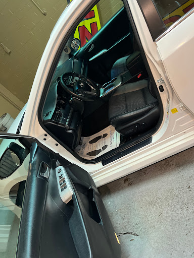 Car Detailing Service «Magic Shine Hand Carwash & Detail shop», reviews and photos, 546 Snyder Ave, Barberton, OH 44203, USA