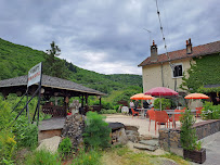 Jardin du Restaurant Au Triolet-Café à Soursac - n°12