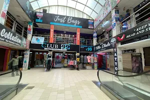 Cantt Shopping Mall image