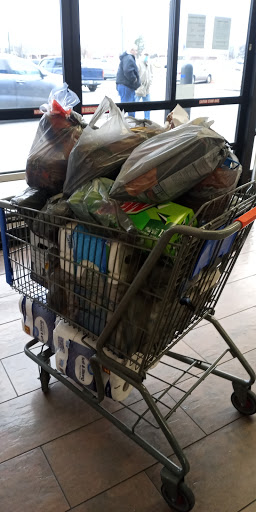 Shopping Mall «Crossroads Shopping Center», reviews and photos, 1525 U.S. 41, Schererville, IN 46375, USA