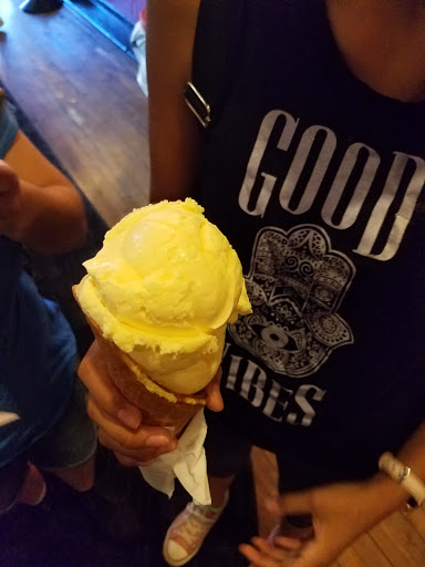 Ice Cream Shop «Grand Ole Creamery & Grand Pizza», reviews and photos, 750 Grand Ave, St Paul, MN 55105, USA