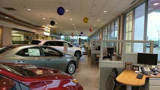 Toyota Dealer «Maplewood Toyota», reviews and photos, 2873 Maplewood Dr, Maplewood, MN 55109, USA