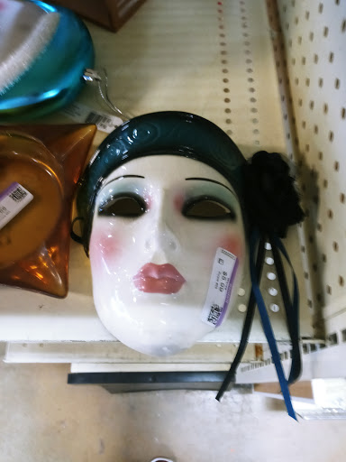 Second Hand Store «Goodwill - Glendale», reviews and photos