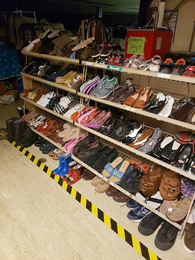 Thrift Store «H2O Help & Hope To Others», reviews and photos, 451 SE Maple St, Dallas, OR 97338, USA