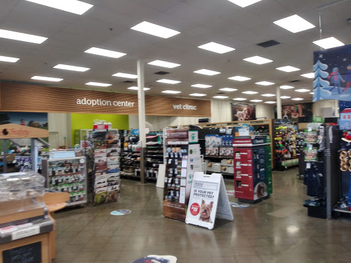 Pet Supply Store «Petco Animal Supplies», reviews and photos, 31419 Pacific Hwy S, Federal Way, WA 98003, USA