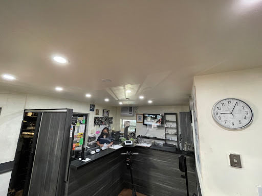 Auto Radiator Repair Service «AAA Radiator and Auto Air Conditioning», reviews and photos, 15570 W Dixie Hwy, North Miami Beach, FL 33162, USA