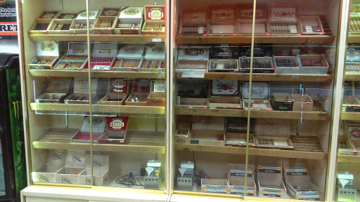 Tobacco Shop «Vape VS Smoke», reviews and photos, 13317 NE 175th St, Woodinville, WA 98072, USA