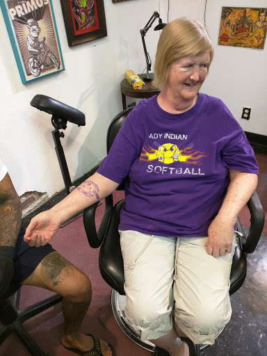 Tattoo Shop «Sailors World Famous Tattoos», reviews and photos, 1402 W Douglas Ave, Wichita, KS 67203, USA