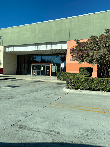 Paint Store «Dunn-Edwards Paints - Culver City», reviews and photos, 5777 W Washington Blvd, Culver City, CA 90232, USA