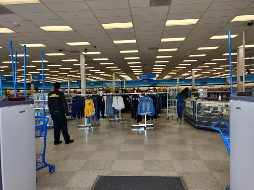 Clothing Store «Ross Dress for Less», reviews and photos, 723 Rio Rancho Rd, Pomona, CA 91766, USA