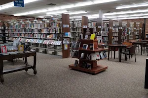 Waseca Le Sueur Library image