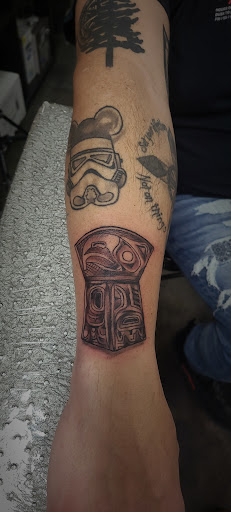 Explore 82nd airborne tattoo ideas, creative tattoo ideas in Garden Grove, available at Dr. Tattoo Studio