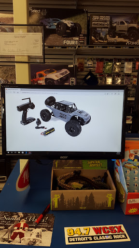 Shopping Mall «Harvard Row Mall», reviews and photos, 21762 W Eleven Mile Rd, Southfield, MI 48076, USA