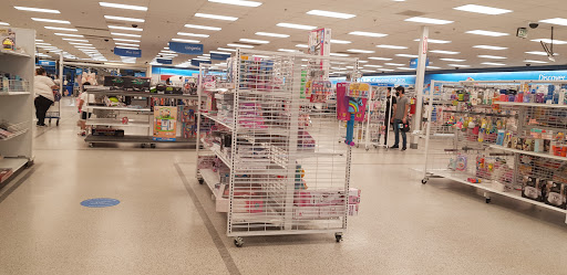 Clothing Store «Ross Dress for Less», reviews and photos, 5220 Jimmy Lee Smith Pkwy, Hiram, GA 30141, USA