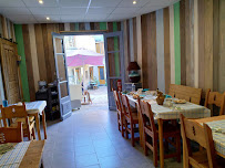 Atmosphère du Restaurant Crêperie La Bogue Antraigues à Vallées-d'Antraigues-Asperjoc - n°5