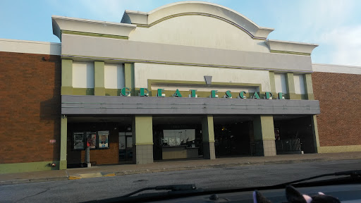 Movie Theater Regal Cinemas Greenwood Mall 10 Reviews And Photos 2625 Scottsville Rd Bowling