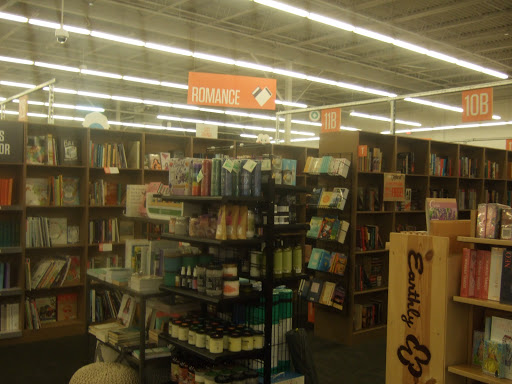 Used Book Store «2nd & Charles», reviews and photos, 12747 Jefferson Ave, Newport News, VA 23602, USA