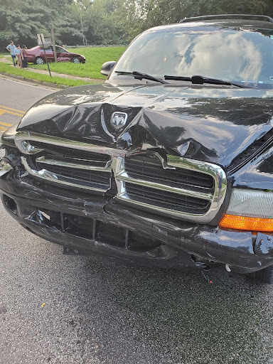 Auto Body Shop «Service King Collision Repair of Decatur», reviews and photos, 2818 E Ponce de Leon Ave, Decatur, GA 30030, USA