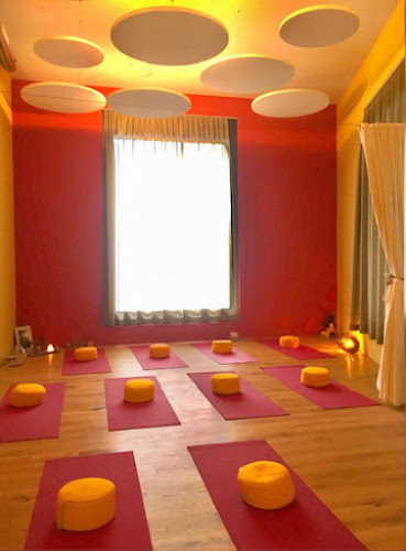 Rezensionen über Raum mieten für Yoga, Meditation, Musik in Zürich - Yoga-Studio