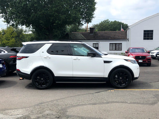 Land Rover Dealer «Land Rover Glen Cove», reviews and photos, 70 Cedar Swamp Rd, Glen Cove, NY 11542, USA