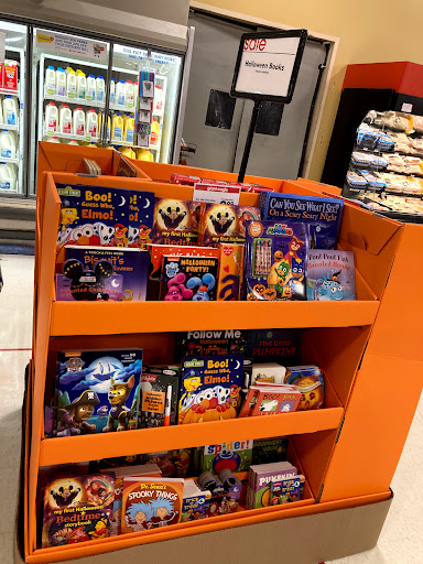 Supermarket «Giant Eagle Supermarket», reviews and photos, 21593 Lorain Rd, Fairview Park, OH 44126, USA