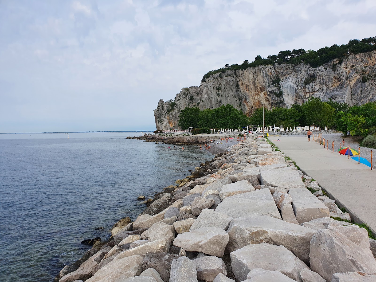 Photo de Caravella beach et ses beaux paysages