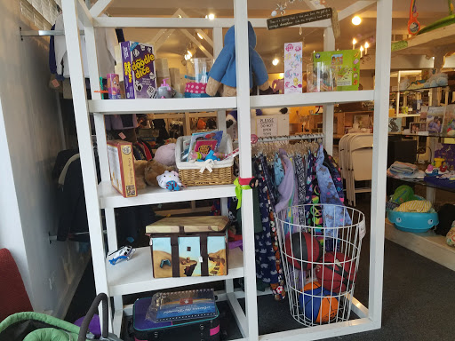 Thrift Store «Winnetka Thrift Shop», reviews and photos, 992 Green Bay Rd, Winnetka, IL 60093, USA
