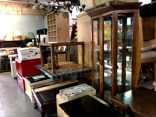 Thrift Store «Hidden Treasures Thrift Store», reviews and photos, 2200 NW 9th Ave, Wilton Manors, FL 33311, USA