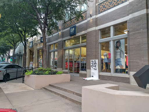 Gap, 3699 McKinney Ave, Dallas, TX 75204, USA, 