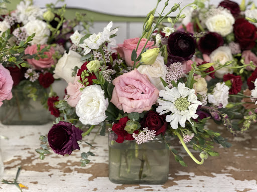 Florist «Country Cousins Flower shop», reviews and photos, 841 E Whittier Blvd, La Habra, CA 90631, USA