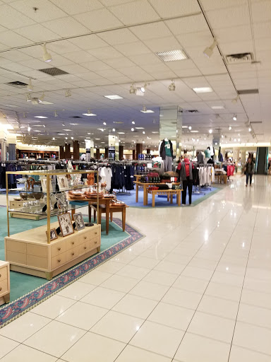 Shopping Mall «Eden Prairie Center», reviews and photos, 8251 Flying Cloud Dr, Eden Prairie, MN 55344, USA