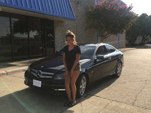 Dallas Auto Sales, 400 E Division St, Arlington, TX 76011, USA, 