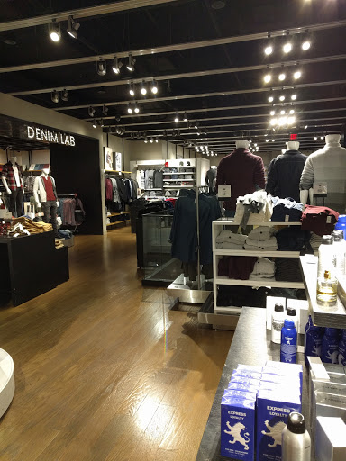 Clothing Store «Express», reviews and photos, 90-15 Queens Blvd, Queens, NY 11373, USA