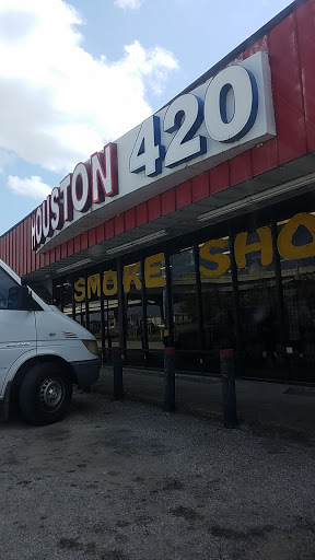 Houston 420 Smoke Shop, 4121 North Fwy, Houston, TX 77022, USA, 
