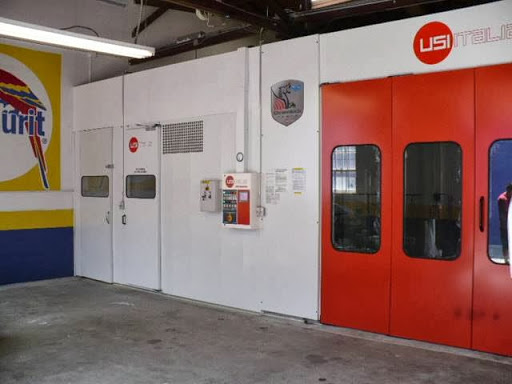 Auto Body Shop «Rich and Famous Auto Body», reviews and photos, 14741 Bessemer St, Van Nuys, CA 91411, USA