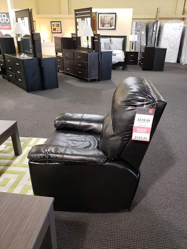 Furniture Rental Service «CORT Furniture Rental & Clearance Center», reviews and photos, 11711 Parklawn Dr, Rockville, MD 20852, USA