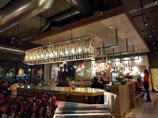 Shopping Mall «The Shops at Roosevelt Collection», reviews and photos, 150 W Roosevelt Rd, Chicago, IL 60605, USA