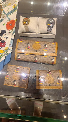 Boutique «Gucci Outlet», reviews and photos, 3939 S Interstate Hwy 35 #1050, San Marcos, TX 78666, USA