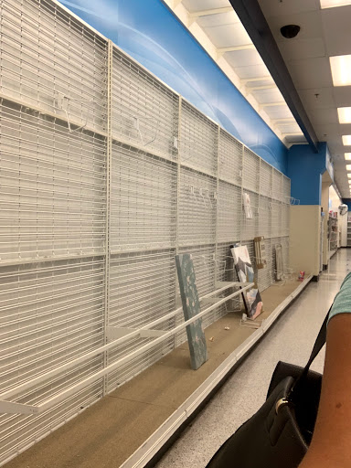 Clothing Store «Ross Dress for Less», reviews and photos, 1700 Norman Dr, Valdosta, GA 31601, USA