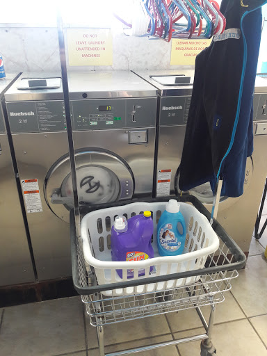 Laundromat «K&M WASH HOUSE Laundromat & Drop-Off Service», reviews and photos, 2829 S Cleveland Ave, Fort Myers, FL 33901, USA